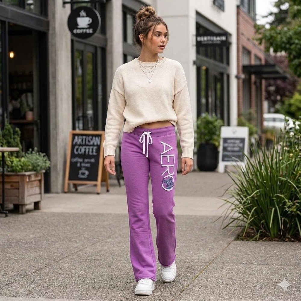 NWT Aeropostale Purple Flare Y2K Style Graphic Sweatpants - Size Small
